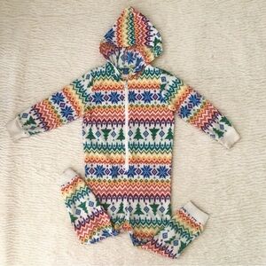 Old Navy Rainbow Winter Snowflake Hooded One-Piece  Pajamas- size xs-5